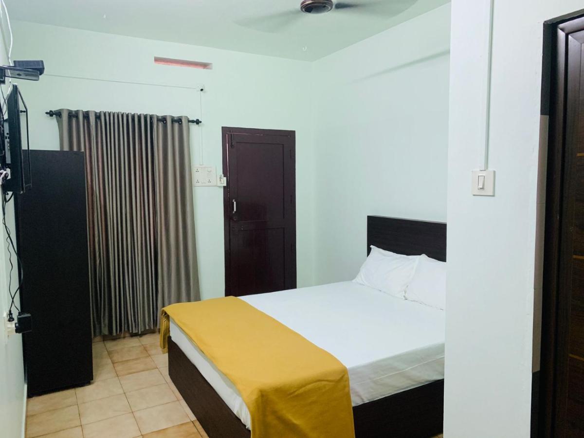 Apsara Residency Perintalmanna Exterior foto