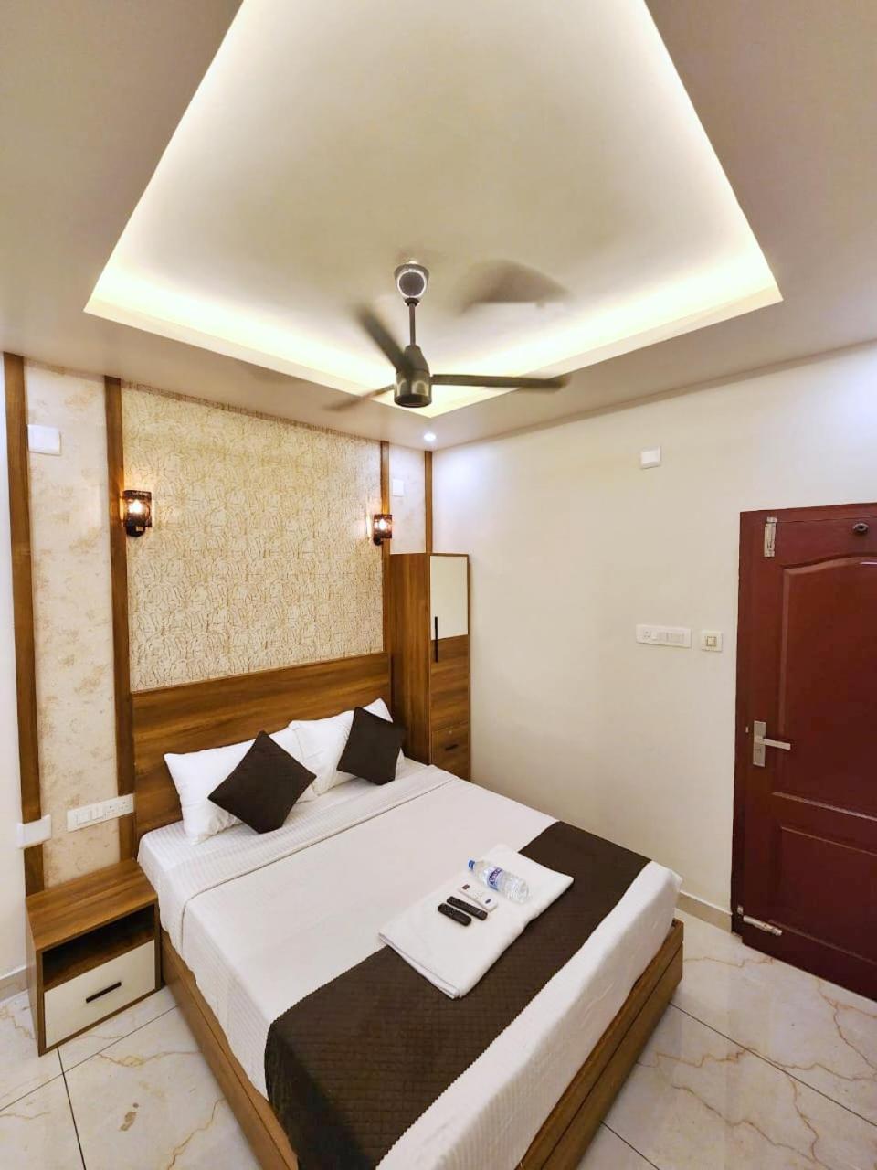 Apsara Residency Perintalmanna Exterior foto