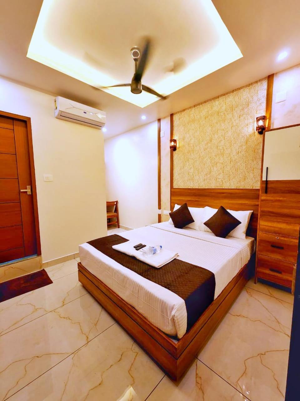 Apsara Residency Perintalmanna Exterior foto