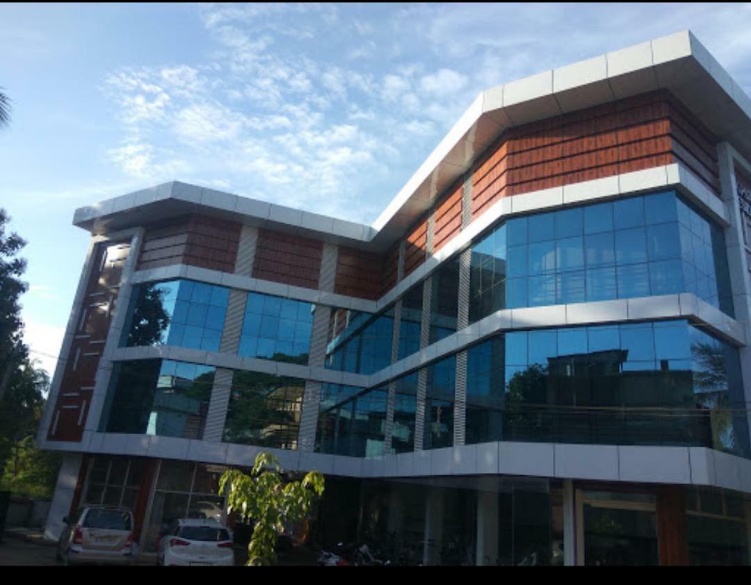 Apsara Residency Perintalmanna Exterior foto